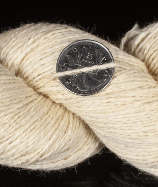 Bare yarn - Fingering - Untreated BFL - 004 - Artigina