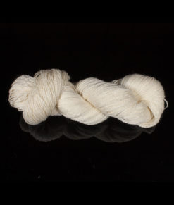 Bare yarn - Fingering - Eco processed organic - 401 - Artigina