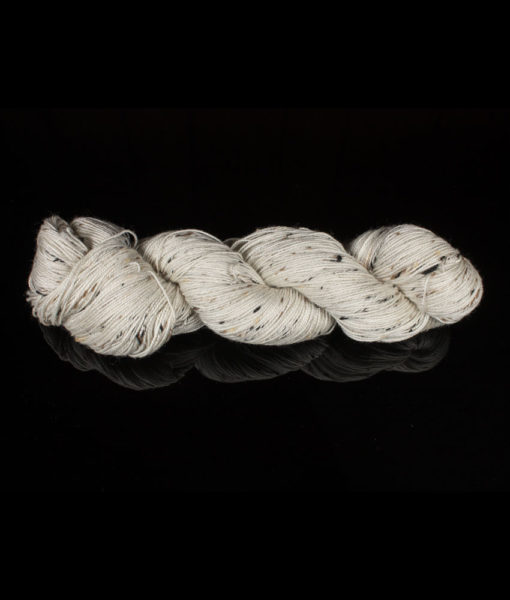 Bare Yarn - Fingering - Superwash merino, NEP - w126 - Artigina