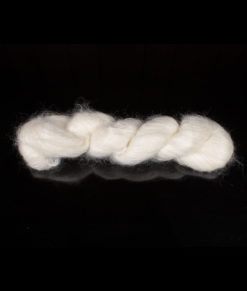 Bare yarn  [Lace] Untreated Baby Suri Alpaca and Silk - Artigina