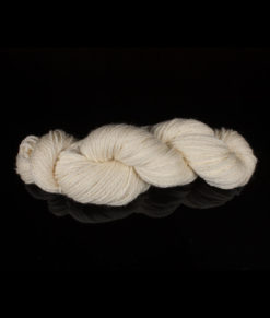 Bare Yarn - Worsted - British BFL superwash - w1911 - Artigina