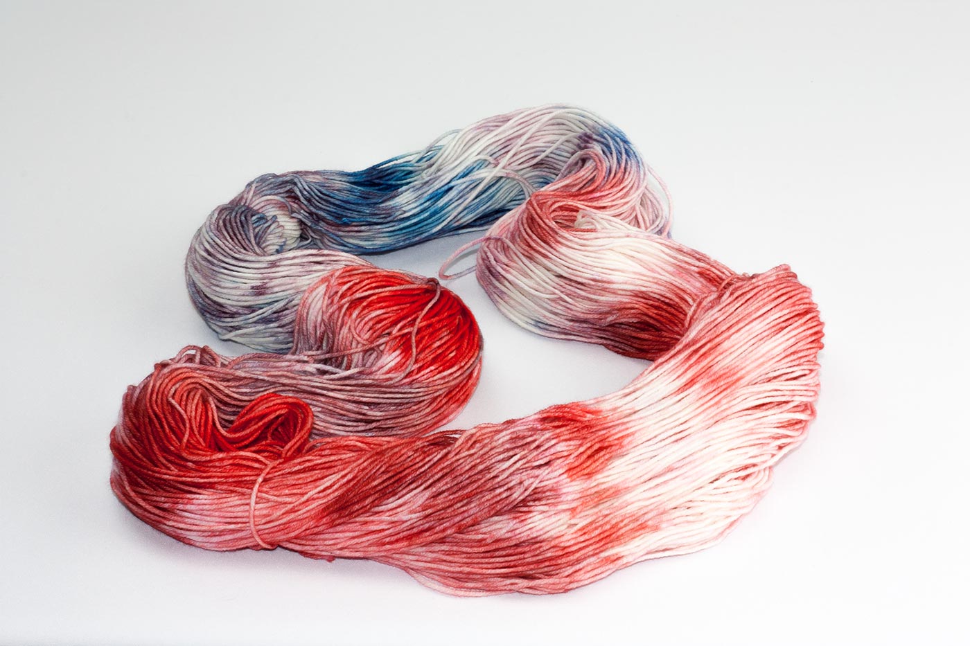 laine teinte a la main