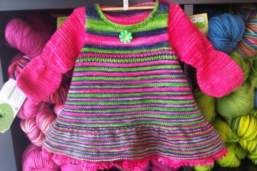 Patron de tricot Annabelle - Robe de bébé - À la maille suivante (02)