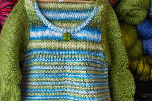 Patron de tricot Annabelle - Robe de bébé - À la maille suivante (05)